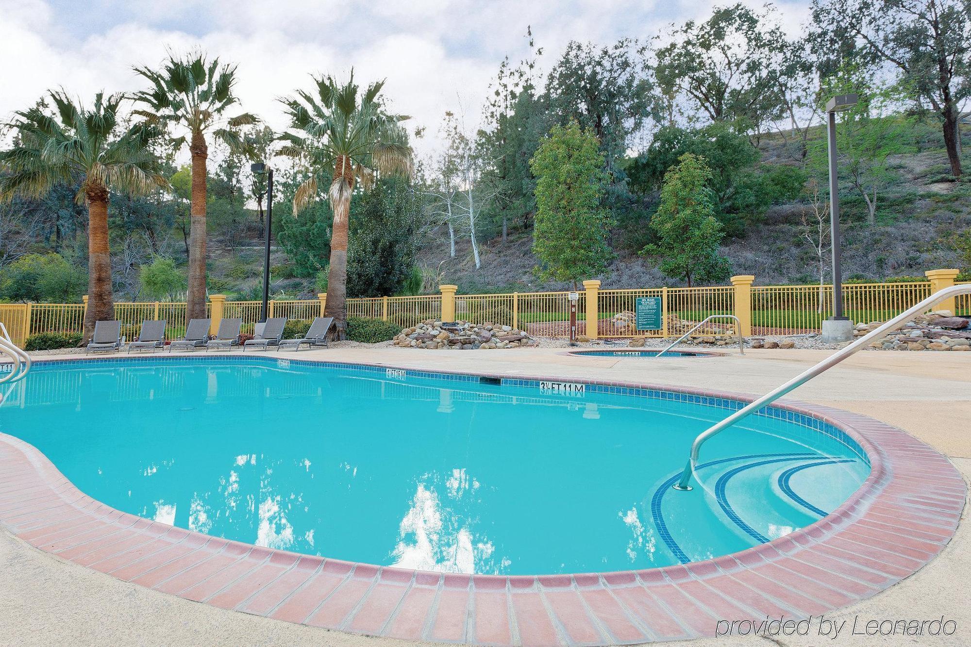 فندق لا كوينتا إن آند سويتس باي ويندام سانتا كلاريتا - فالنسيا Stevenson Ranch المظهر الخارجي الصورة